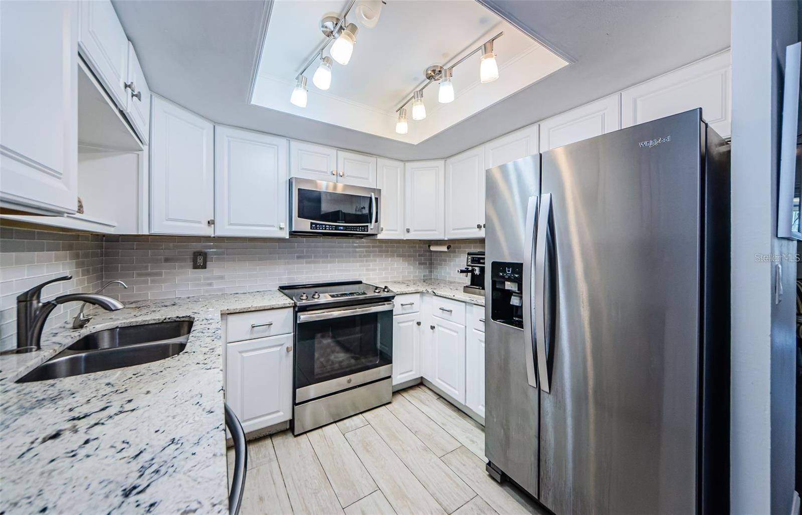 2739 SHERBROOKE LN #B — photo 12
