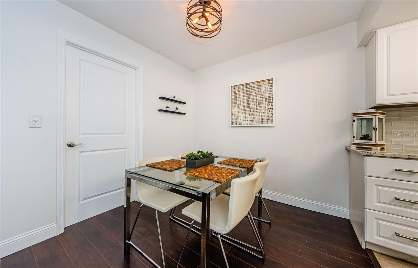 2739 SHERBROOKE LN #B — photo 20