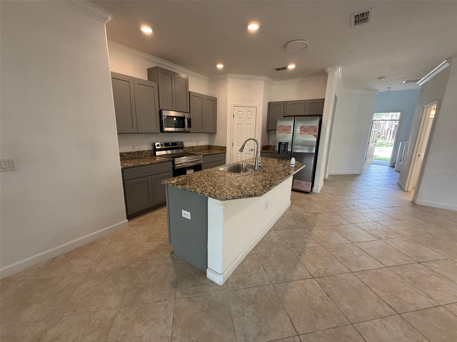 950 TERRA VISTA ST — photo 5
