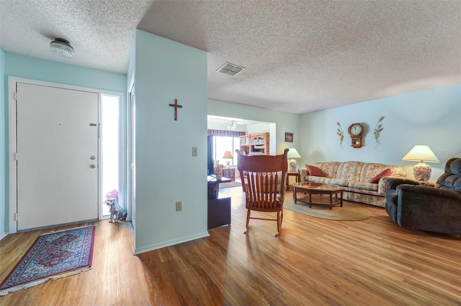 8360 HIGH POINT CIR #3 — photo 3