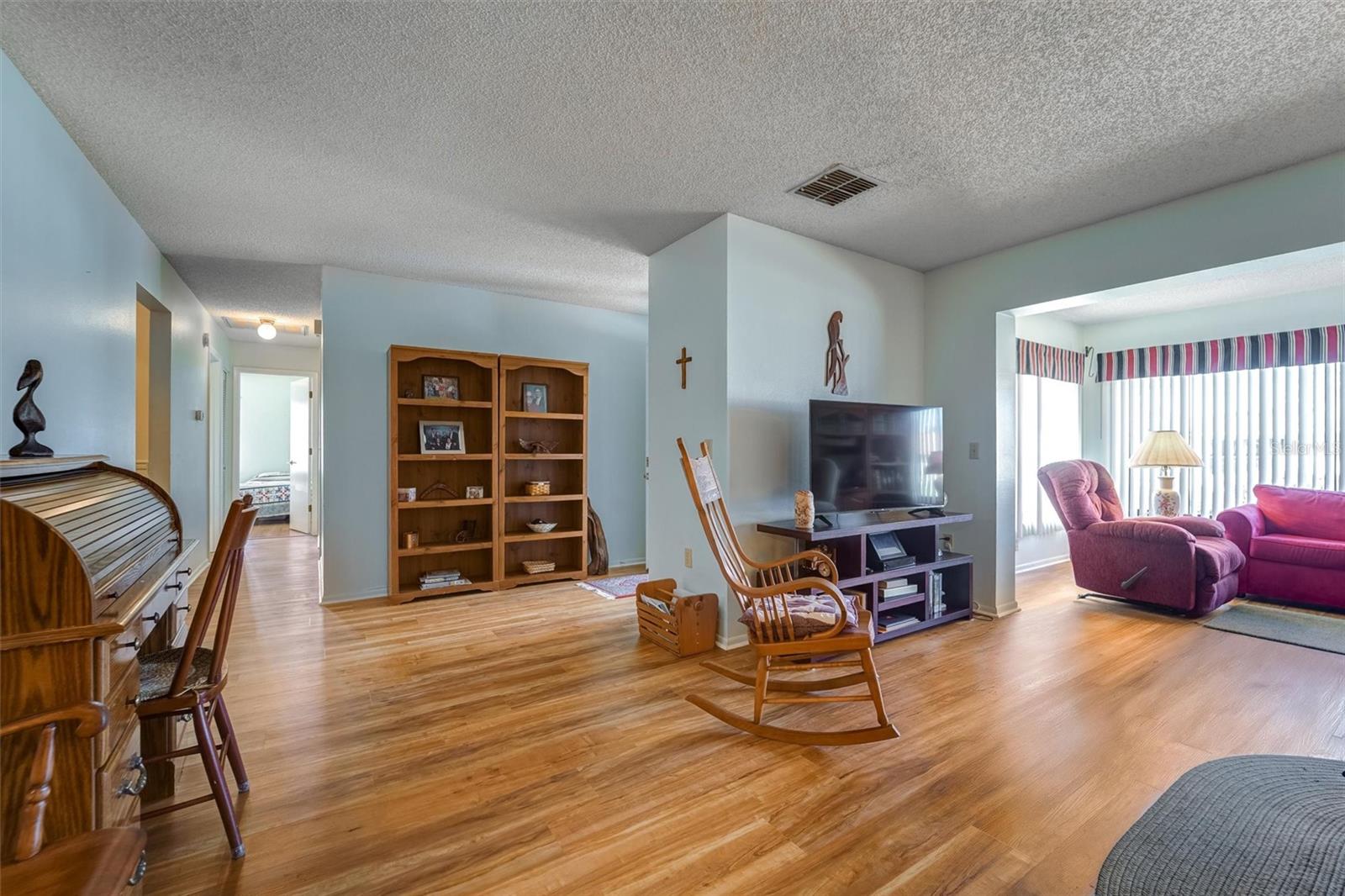 8360 HIGH POINT CIR #3 — photo 5