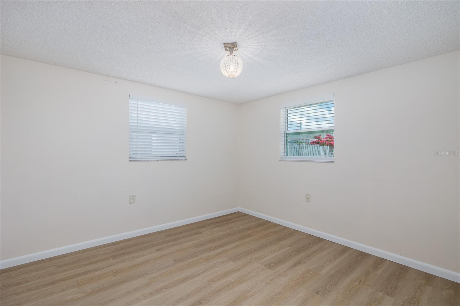 1148 FERNWOOD DR — photo 23