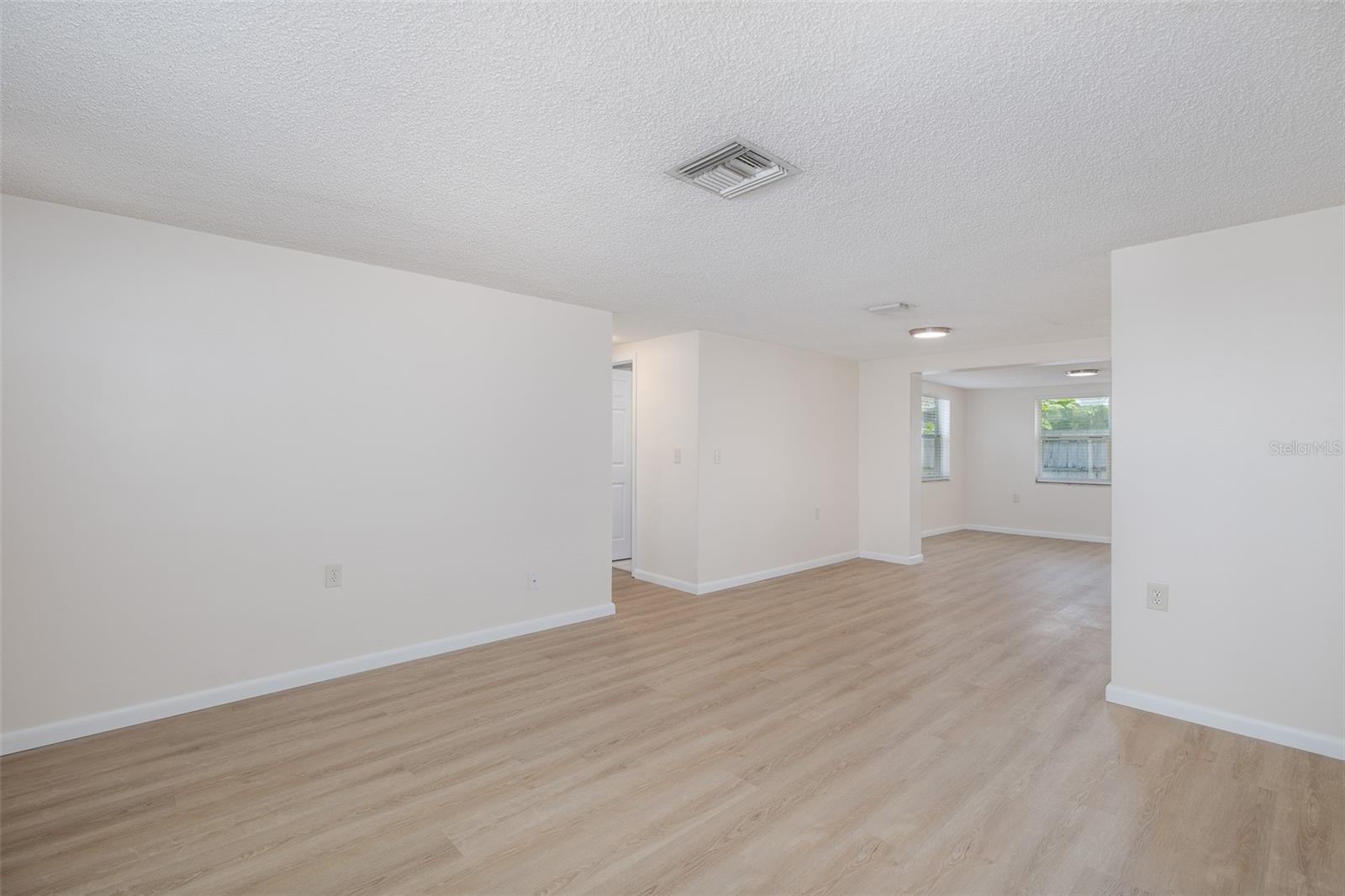 1148 FERNWOOD DR — photo 36