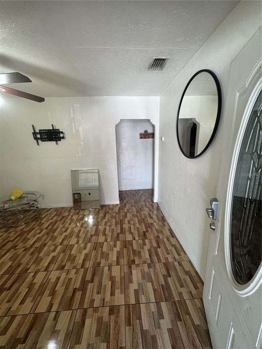 2312 W LA SALLE ST — photo 7
