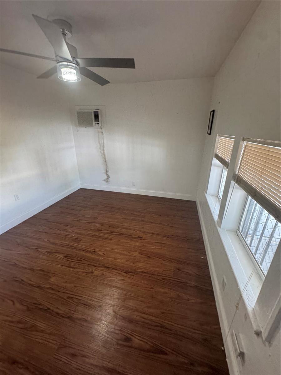 2312 W LA SALLE ST — photo 16