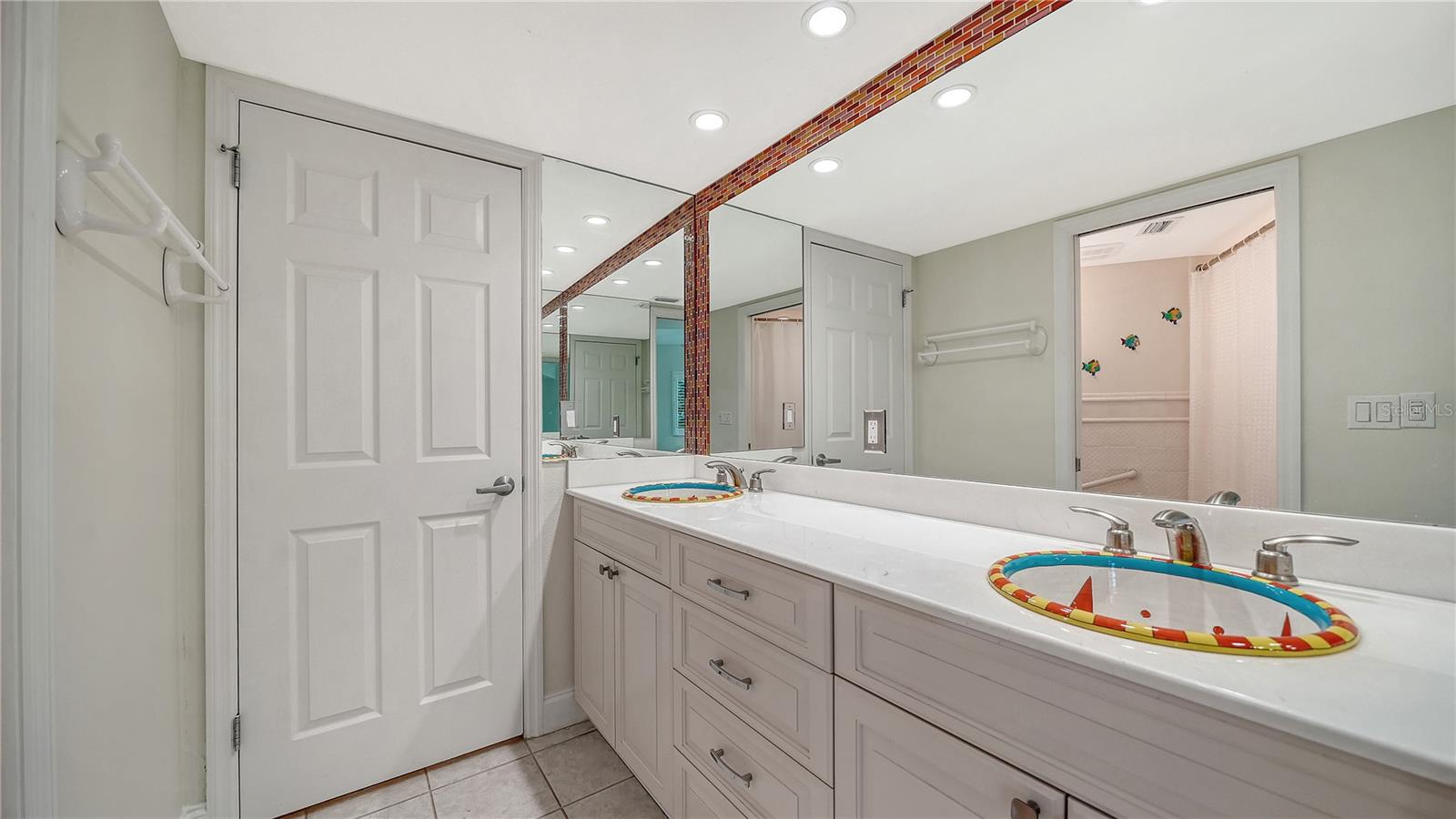 4835 GULF OF MEXICO DR #106 — photo 15