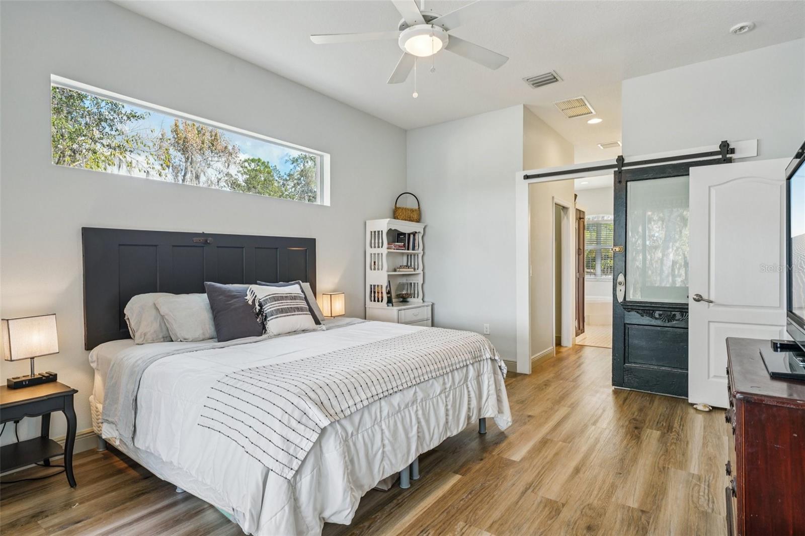 11325 HIDDEN VALLEY LN — photo 56
