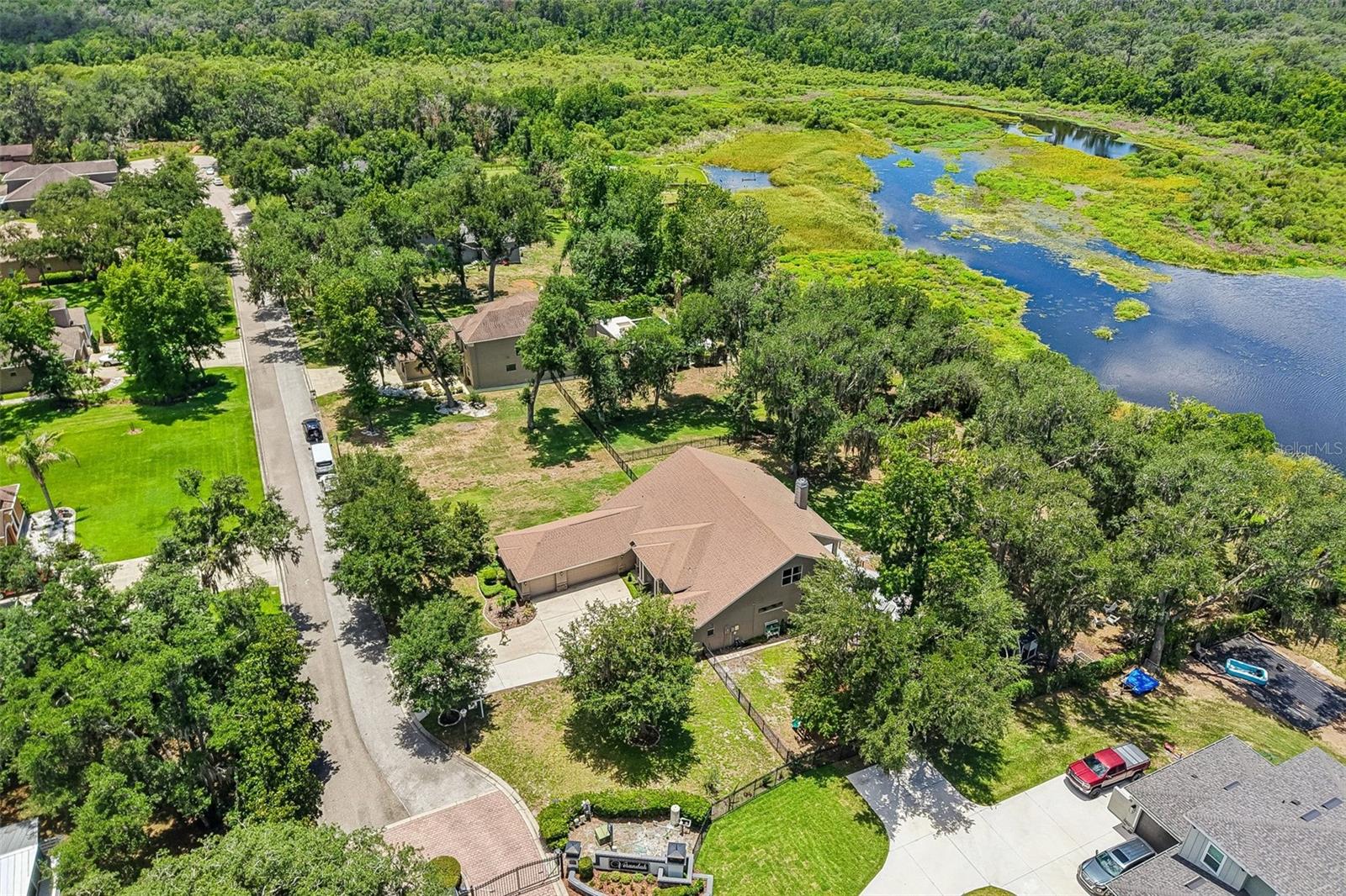 11325 HIDDEN VALLEY LN — photo 91