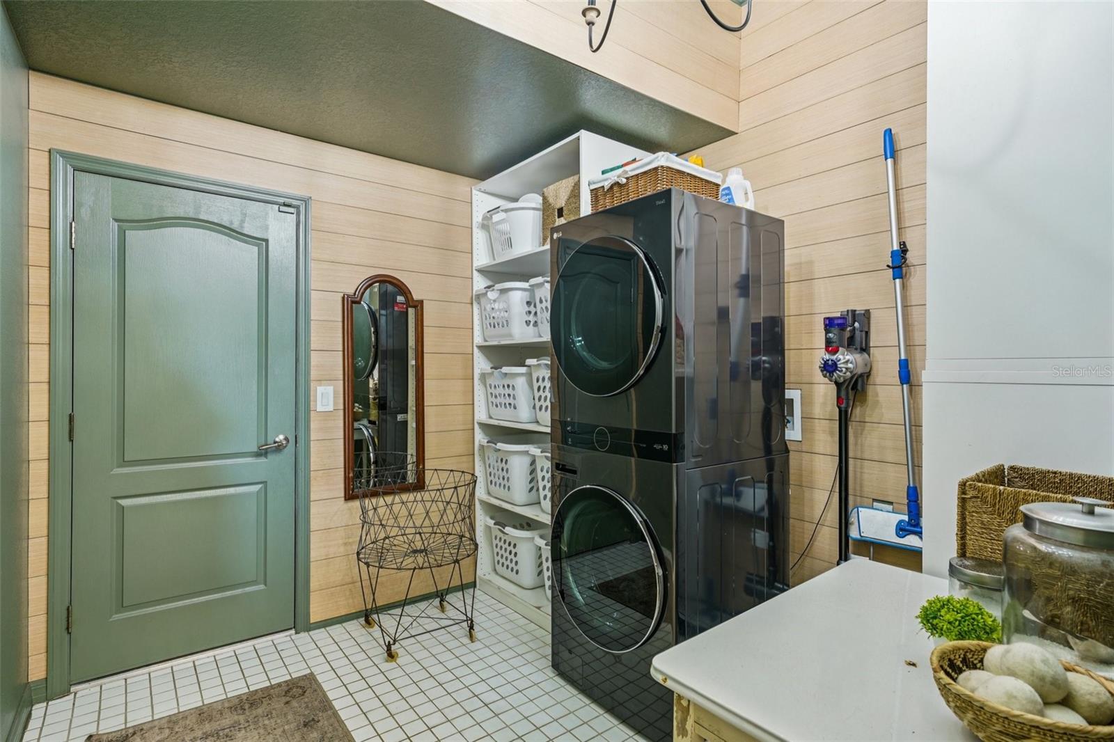 11325 HIDDEN VALLEY LN — photo 29