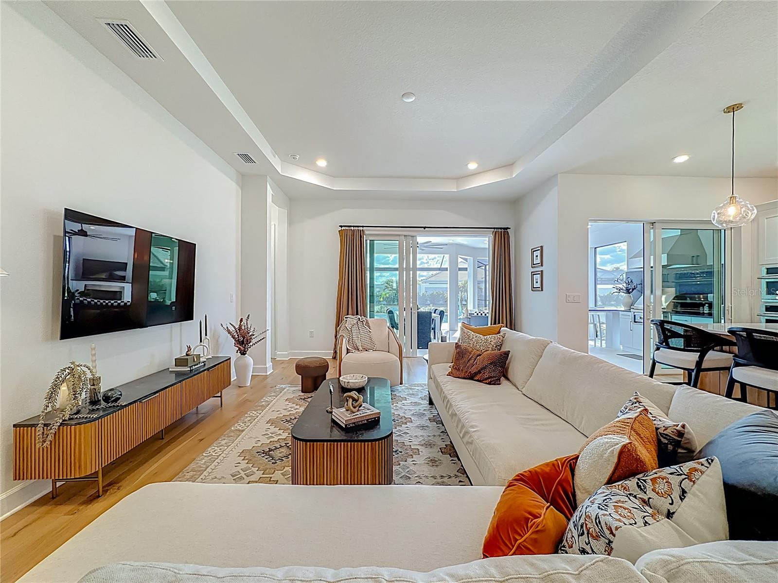 16306 ISOLA PL — photo 25