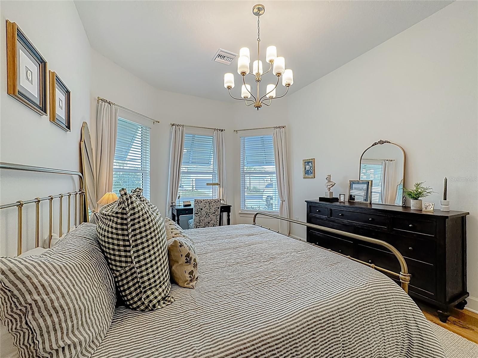 16306 ISOLA PL — photo 32