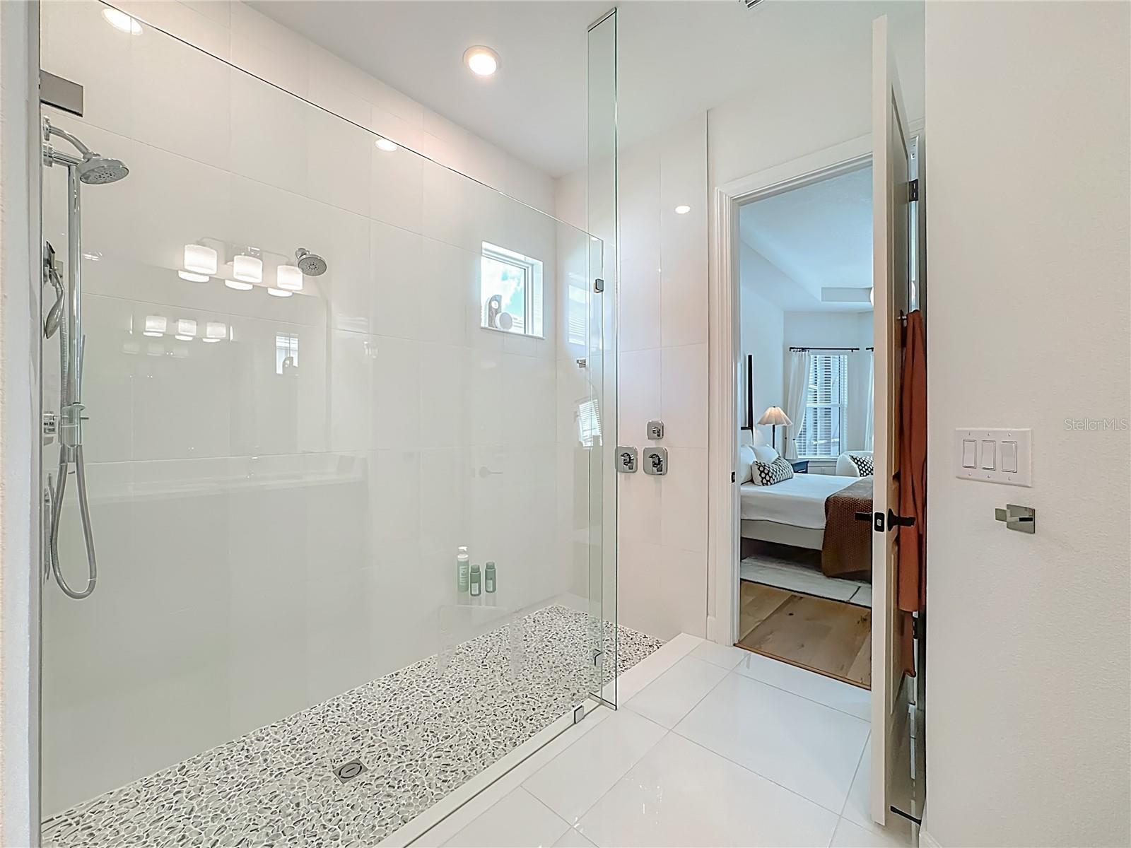 16306 ISOLA PL — photo 51