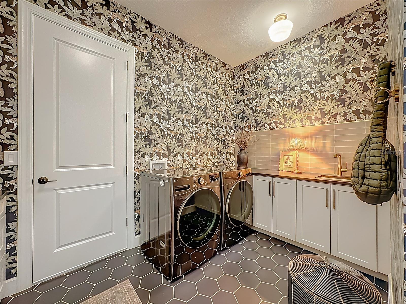16306 ISOLA PL — photo 54