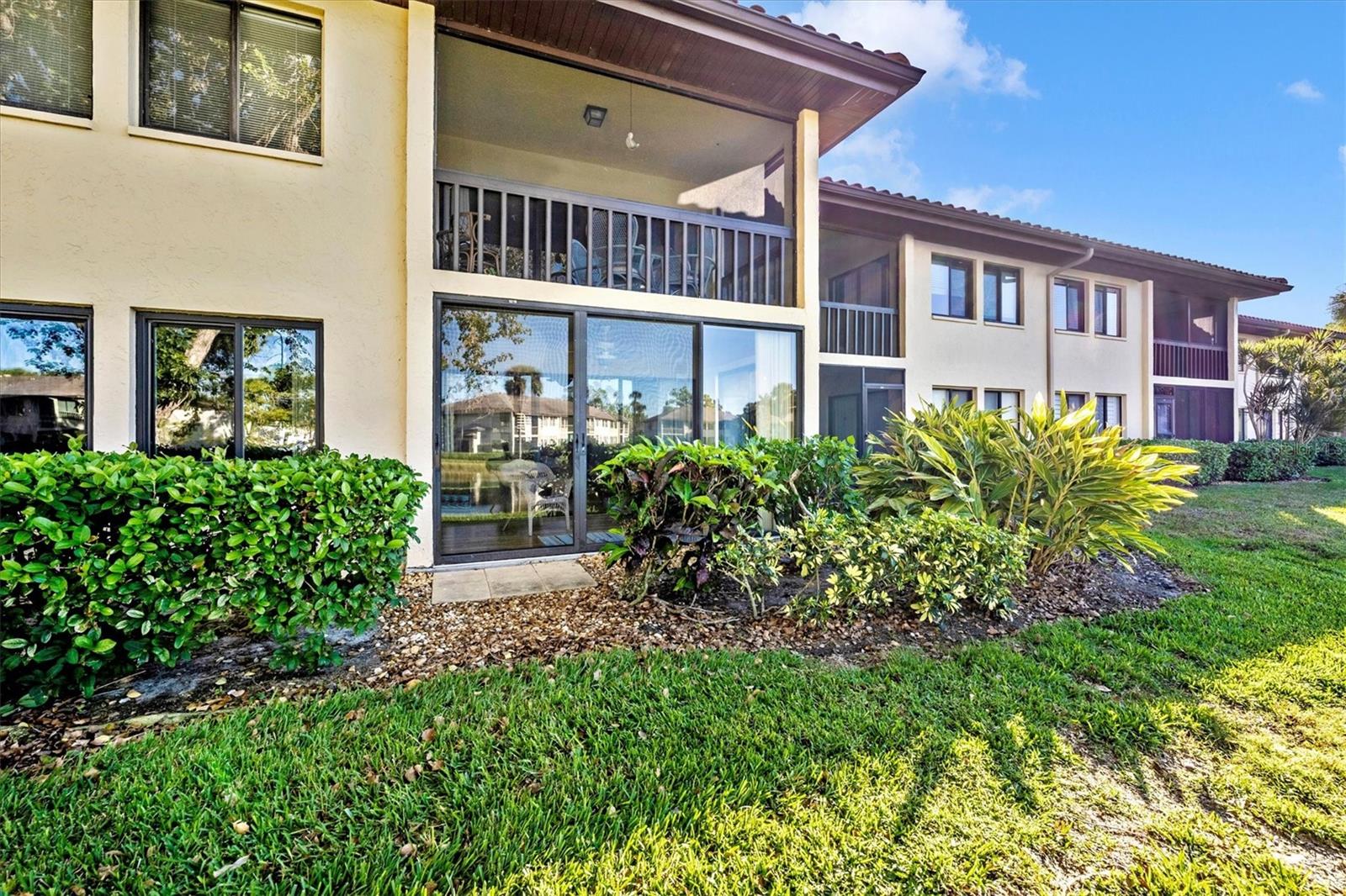 5219 LAKE VILLAGE DR #21 — photo 40