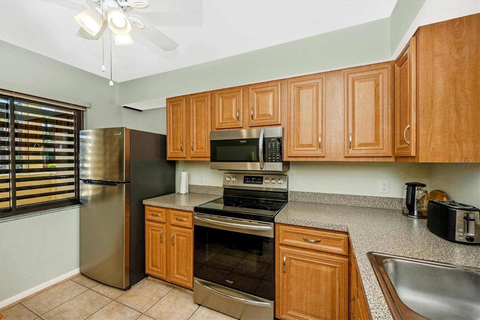 5219 LAKE VILLAGE DR #21 — photo 17