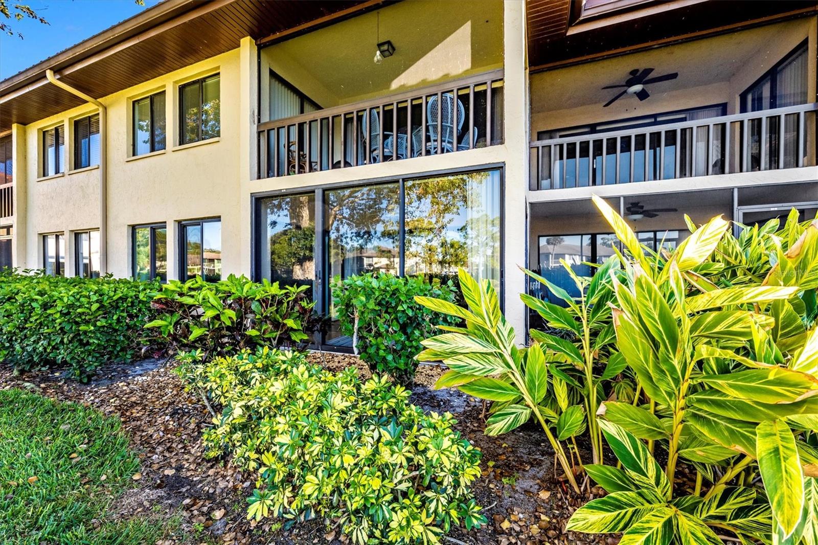 5219 LAKE VILLAGE DR #21 — photo 43