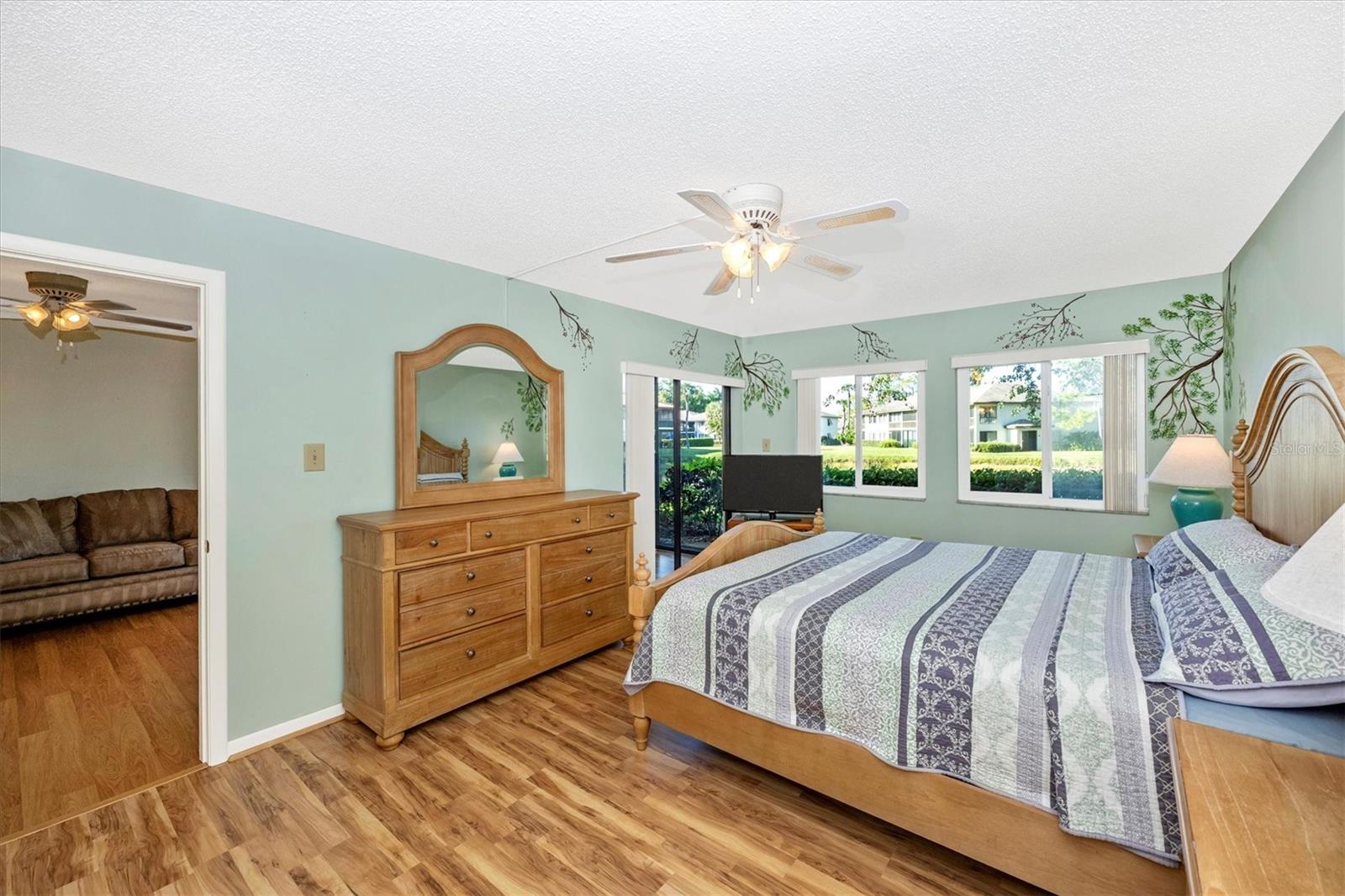 5219 LAKE VILLAGE DR #21 — photo 4