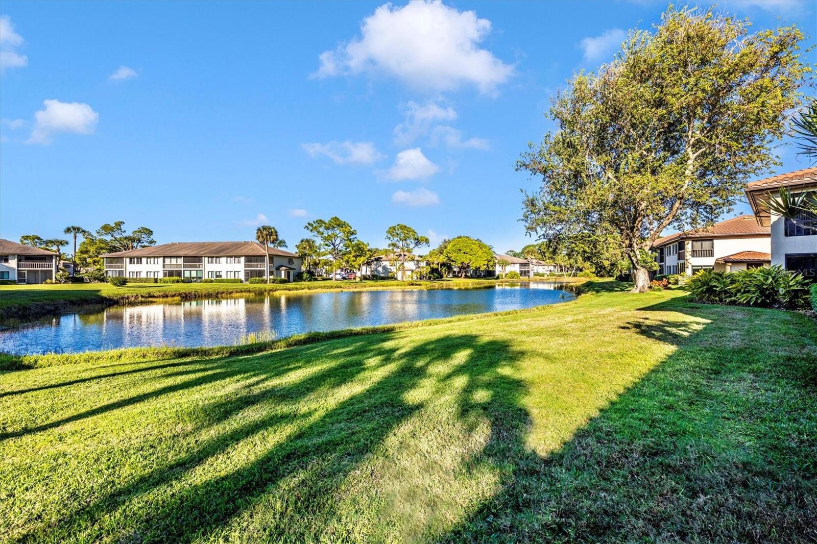 5219 LAKE VILLAGE DR #21 — photo 46