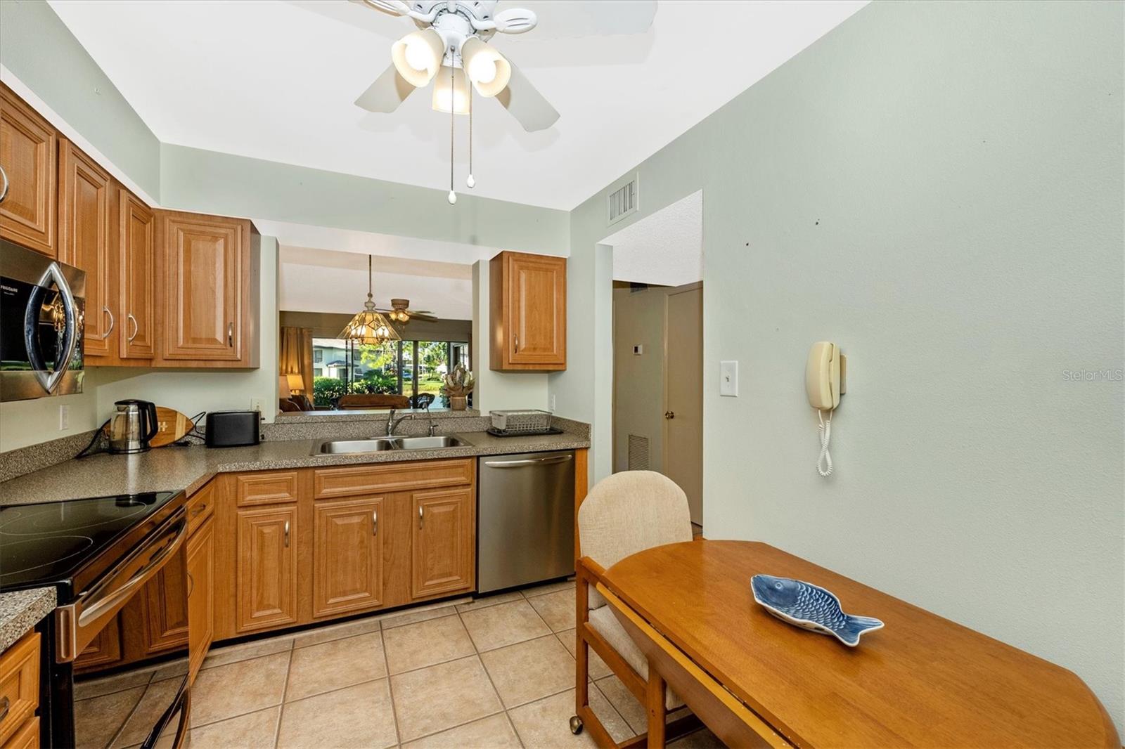 5219 LAKE VILLAGE DR #21 — photo 14