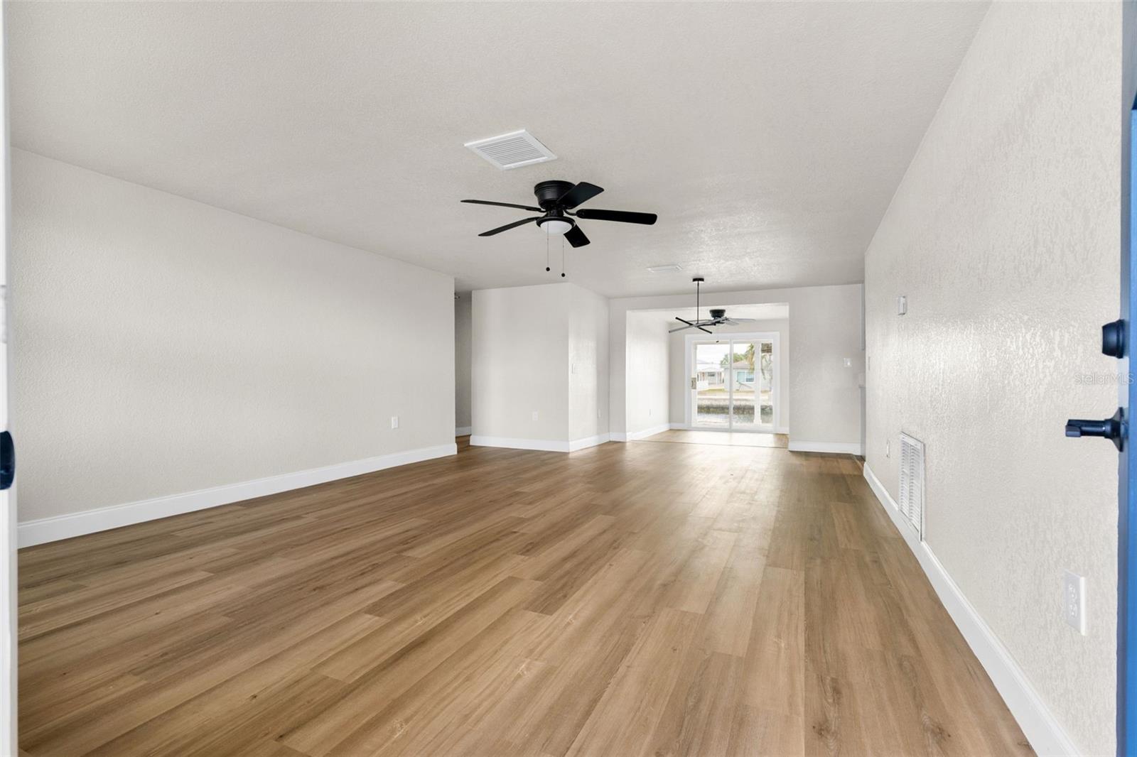 13804 VICTOR AVE — photo 5