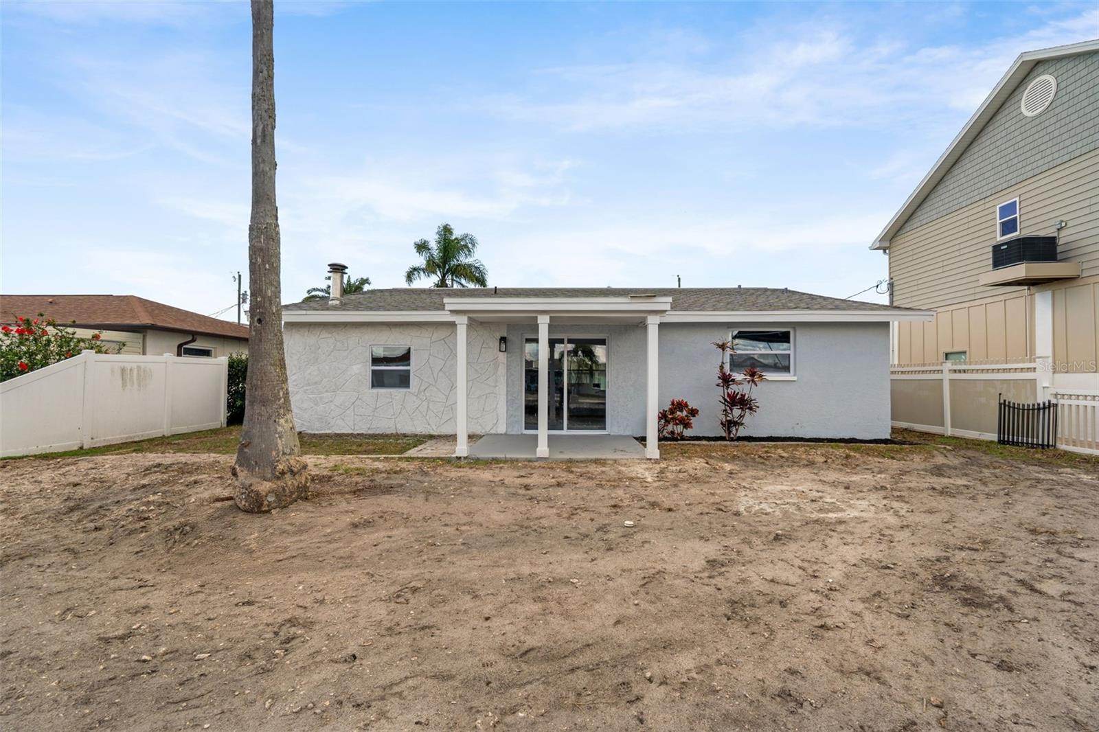 13804 VICTOR AVE — photo 29
