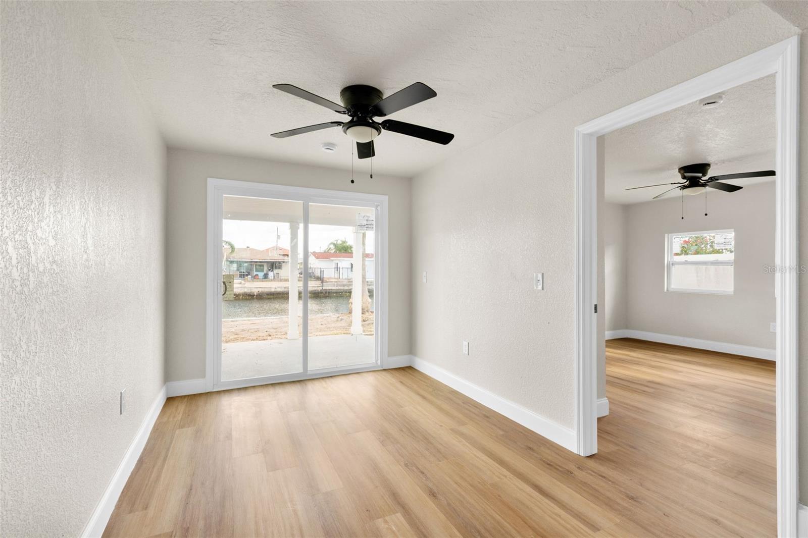 13804 VICTOR AVE — photo 9