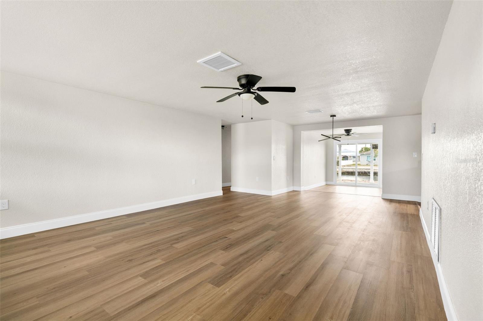 13804 VICTOR AVE — photo 6