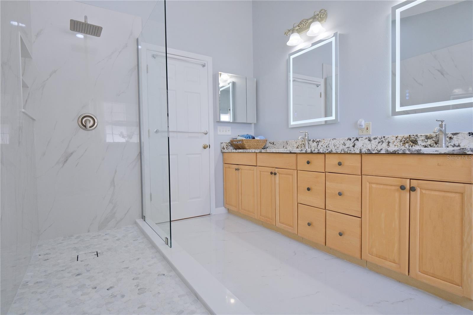 6811 GEORGIA AVE — photo 40