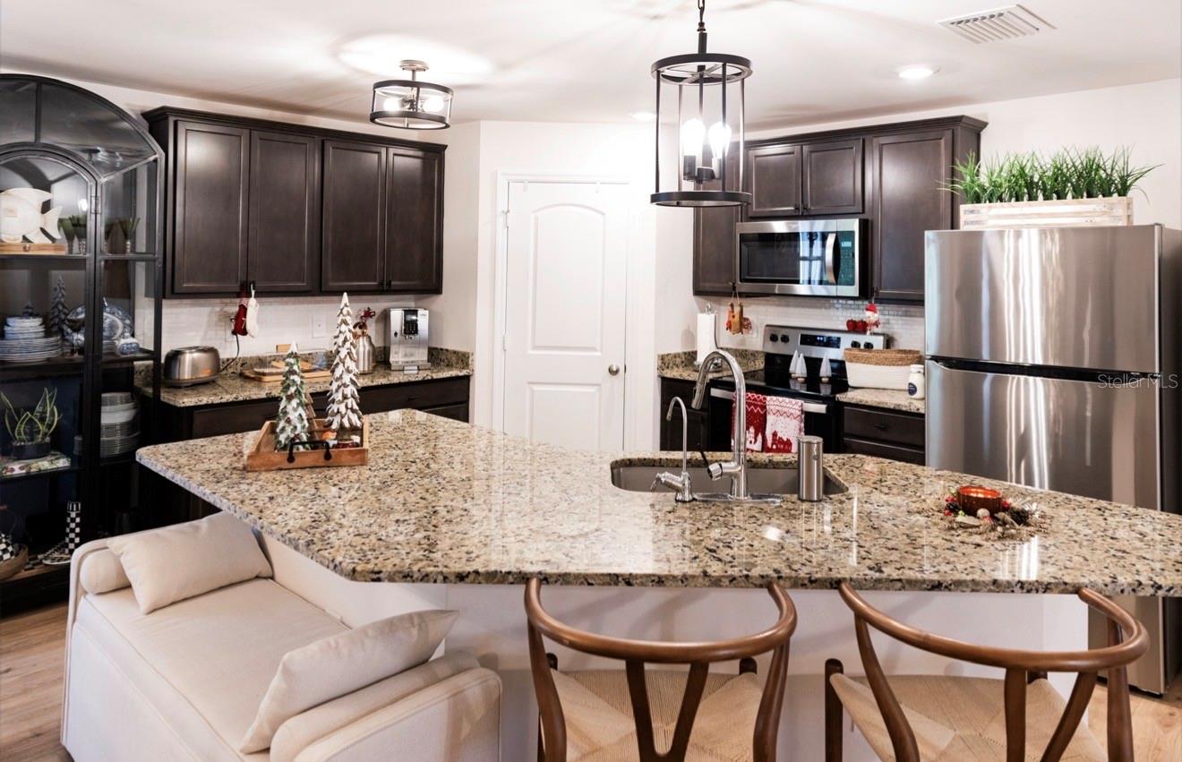 1660 LANSDALE AVE — photo 21