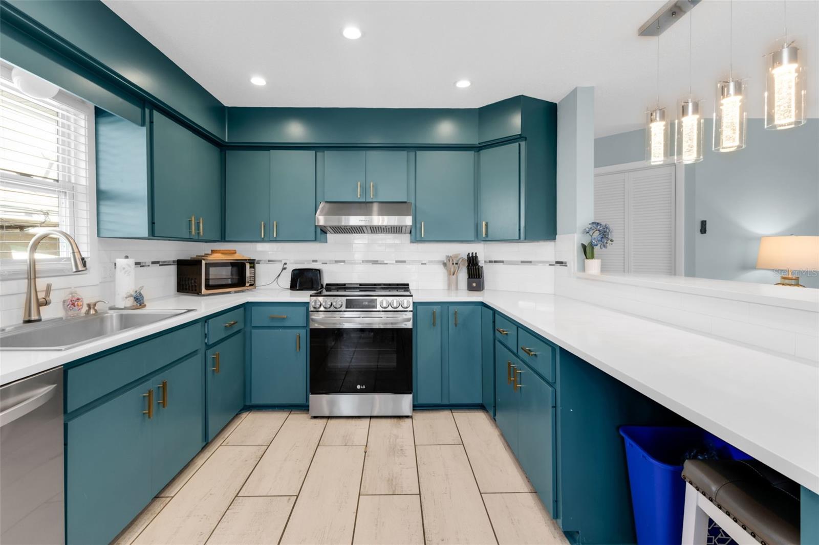 312 BAYSHORE RD — photo 48