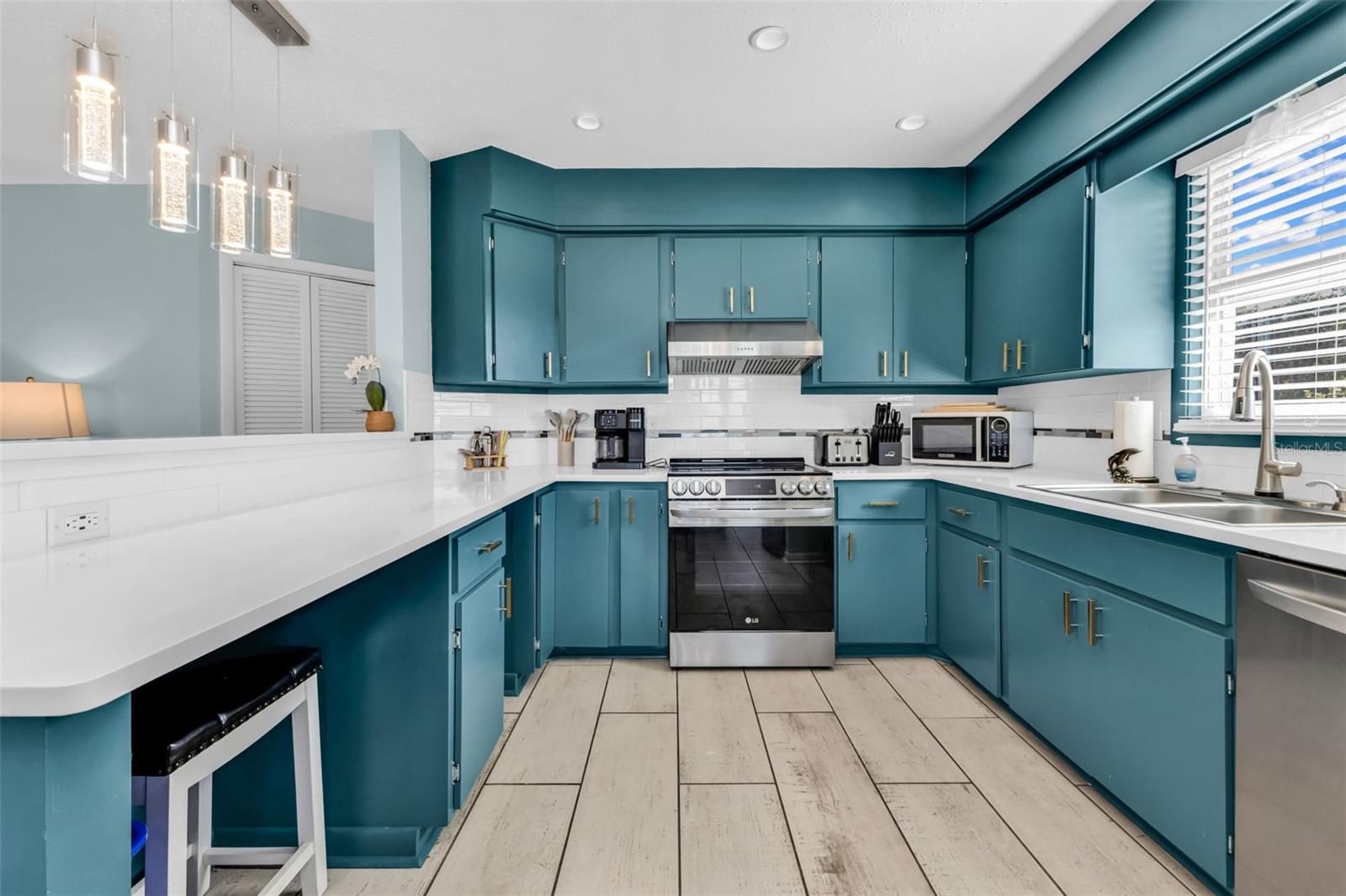 312 BAYSHORE RD — photo 20