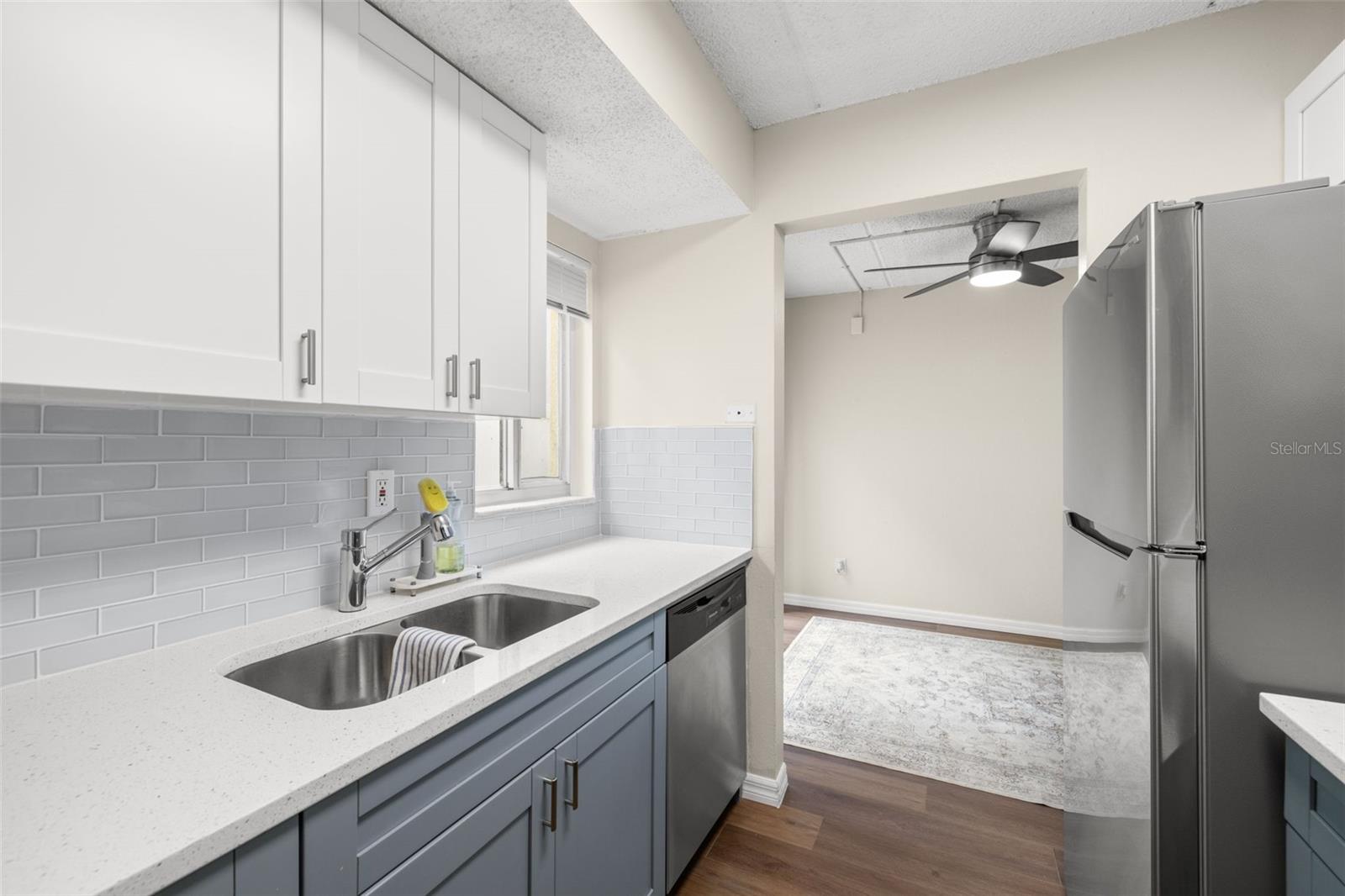 3206 W AZEELE ST #128 — photo 3