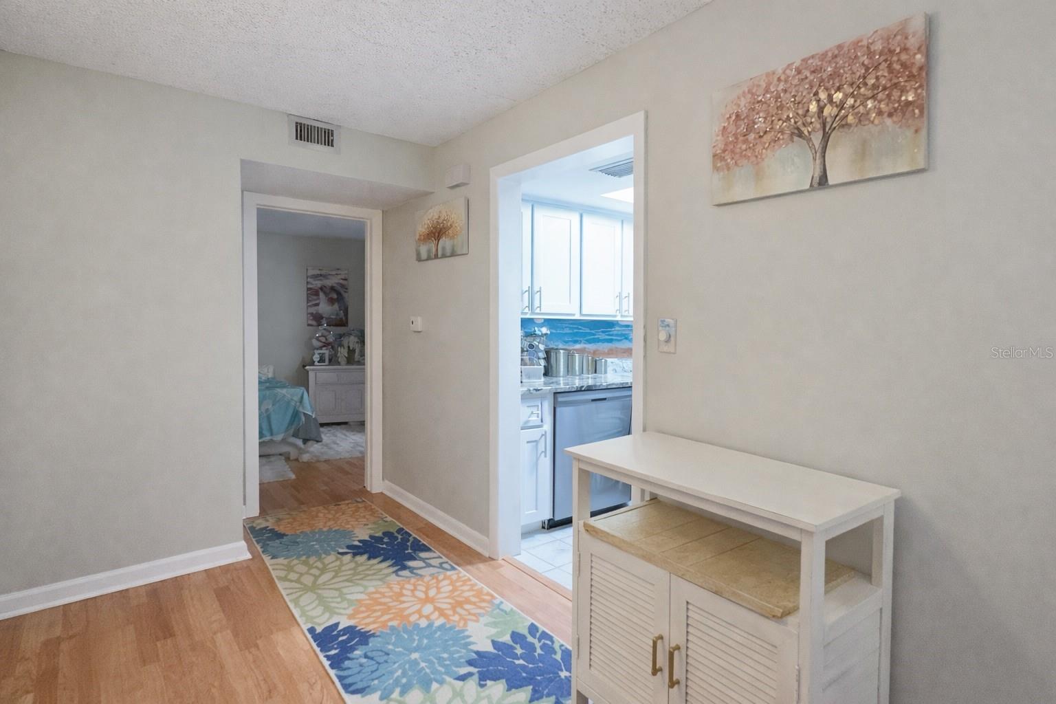 Home in BELLEAIR BLUFFS — photo 6