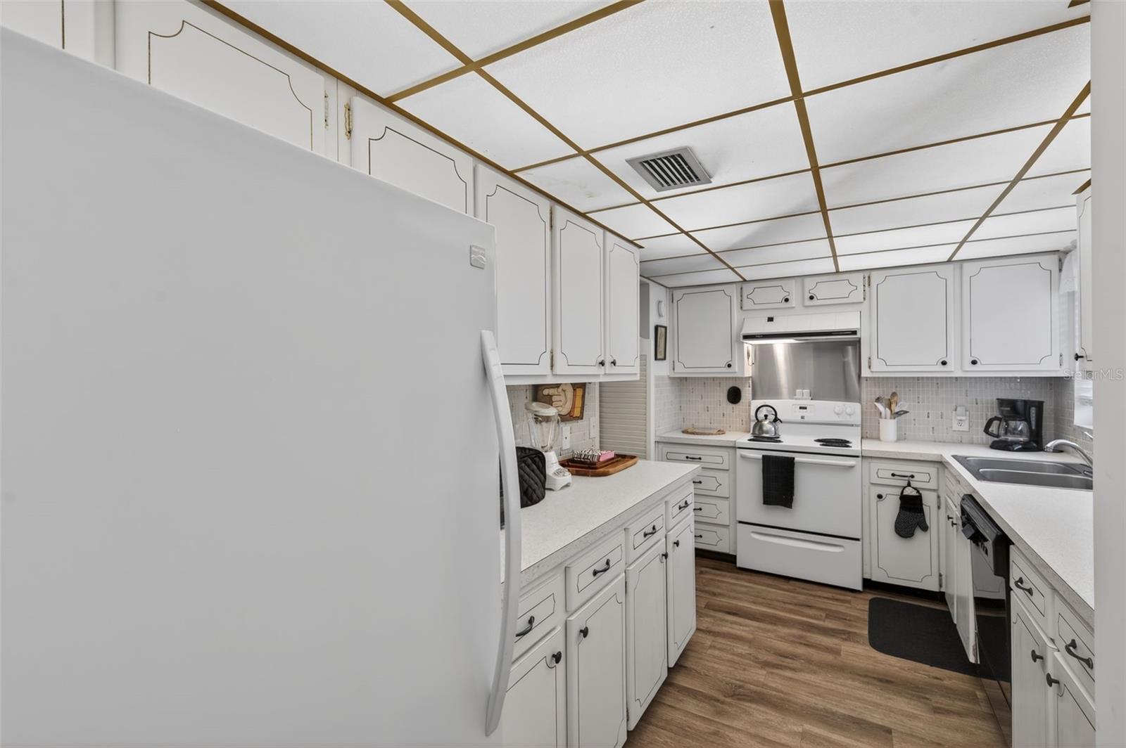 1200 N SHORE DR NE #201 furnished — photo 38