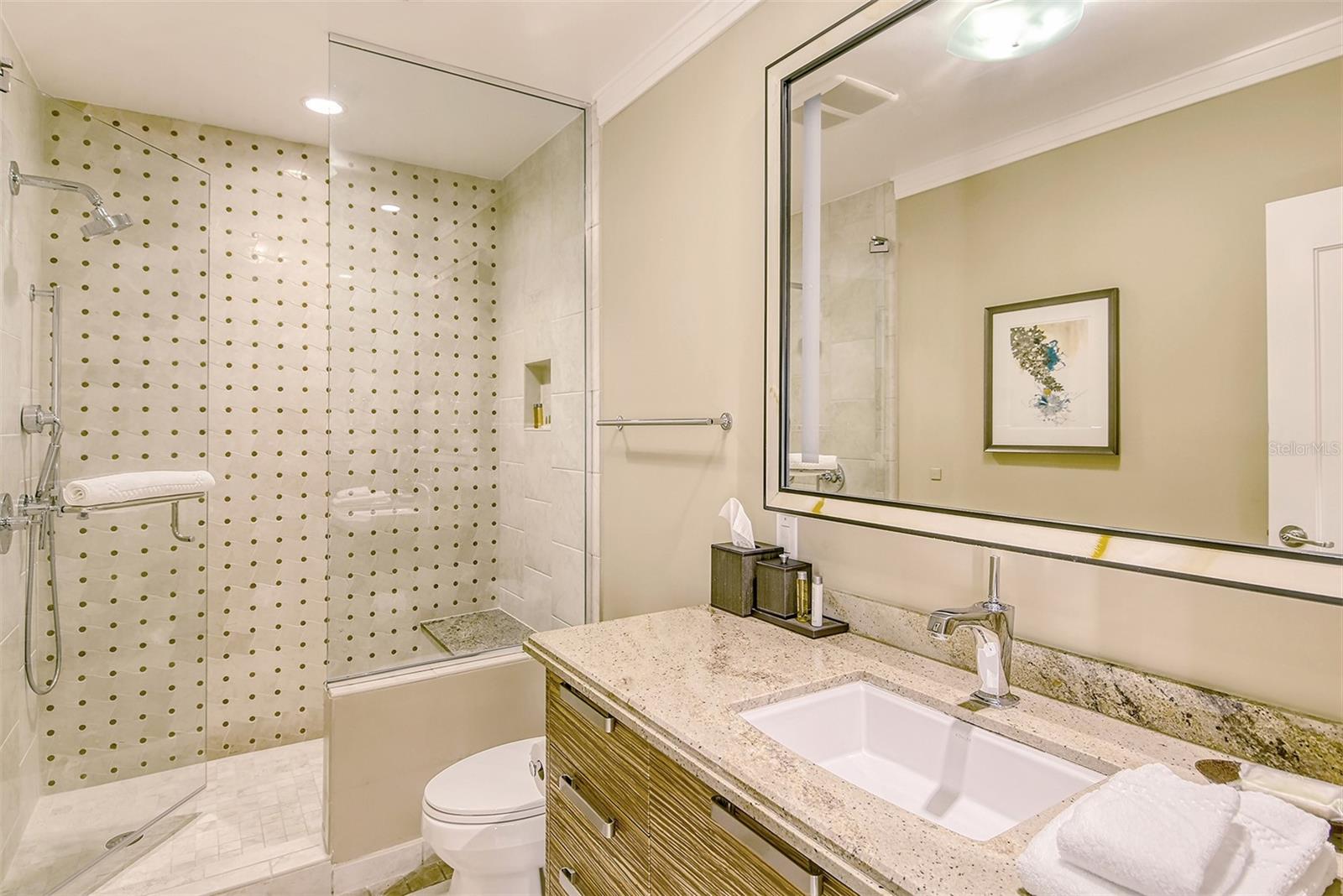 915 SEASIDE DR #511, Weeks 16-17 — photo 25