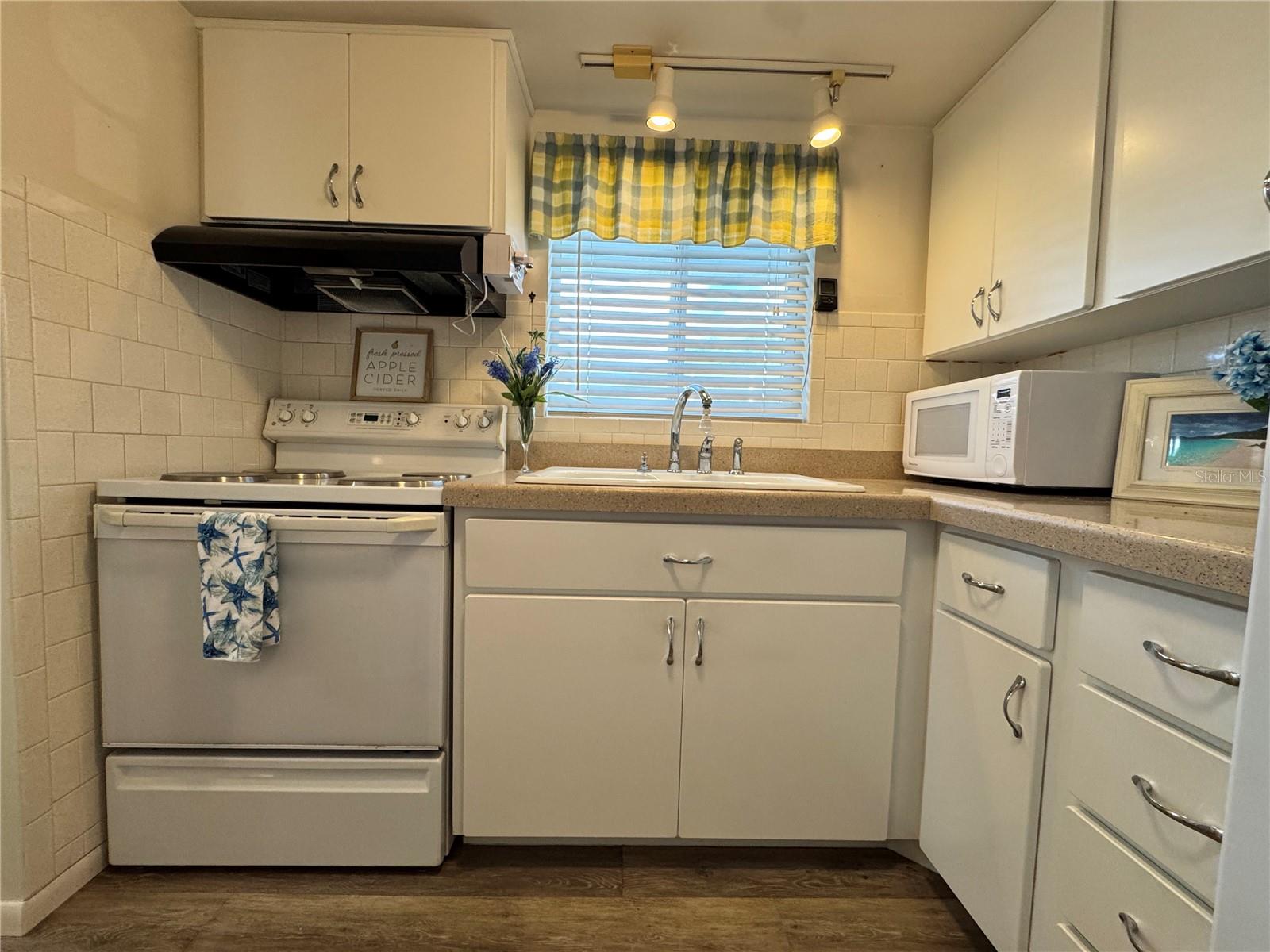 1826 SUNNY DR #D26 — photo 5