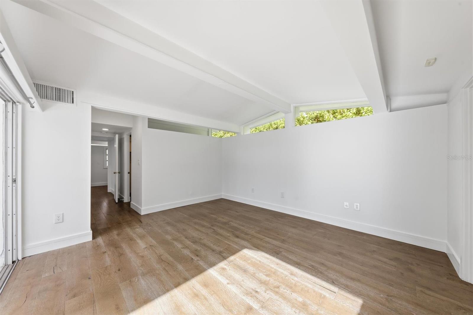 425 PARTRIDGE CIR — photo 21
