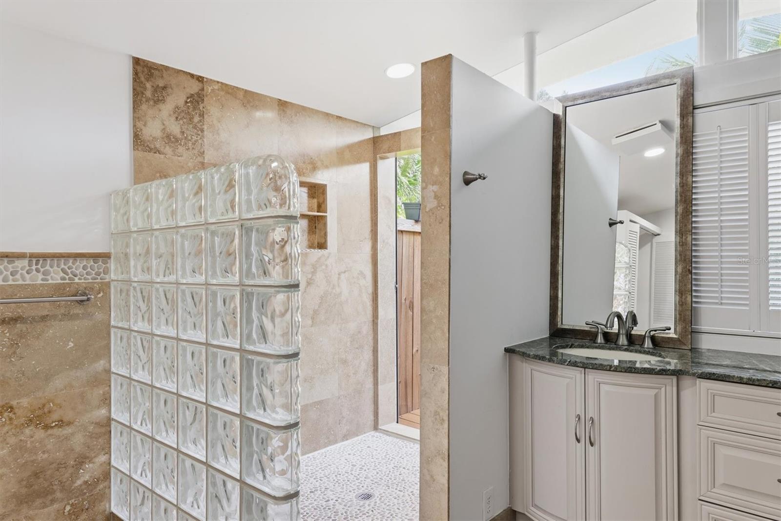 425 PARTRIDGE CIR — photo 25