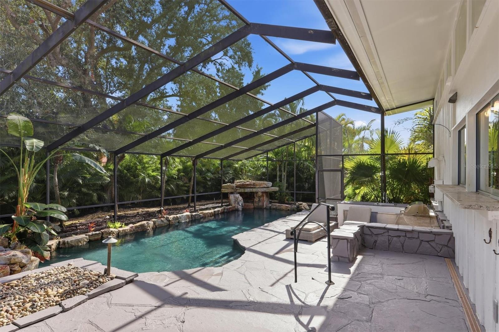 425 PARTRIDGE CIR — photo 36