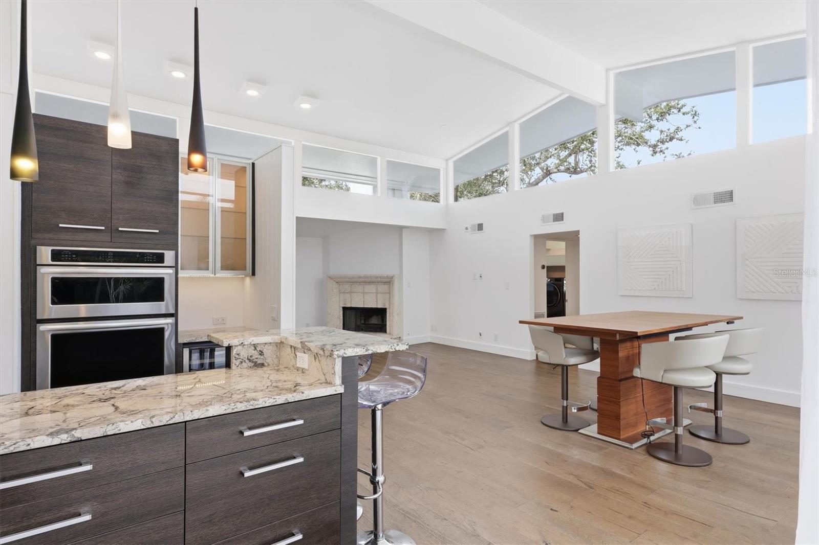 425 PARTRIDGE CIR — photo 17