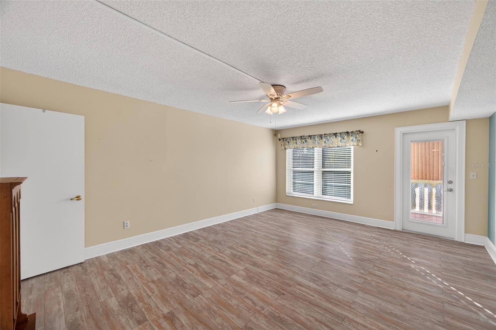 131 BLUFF VIEW DR #403 — photo 23