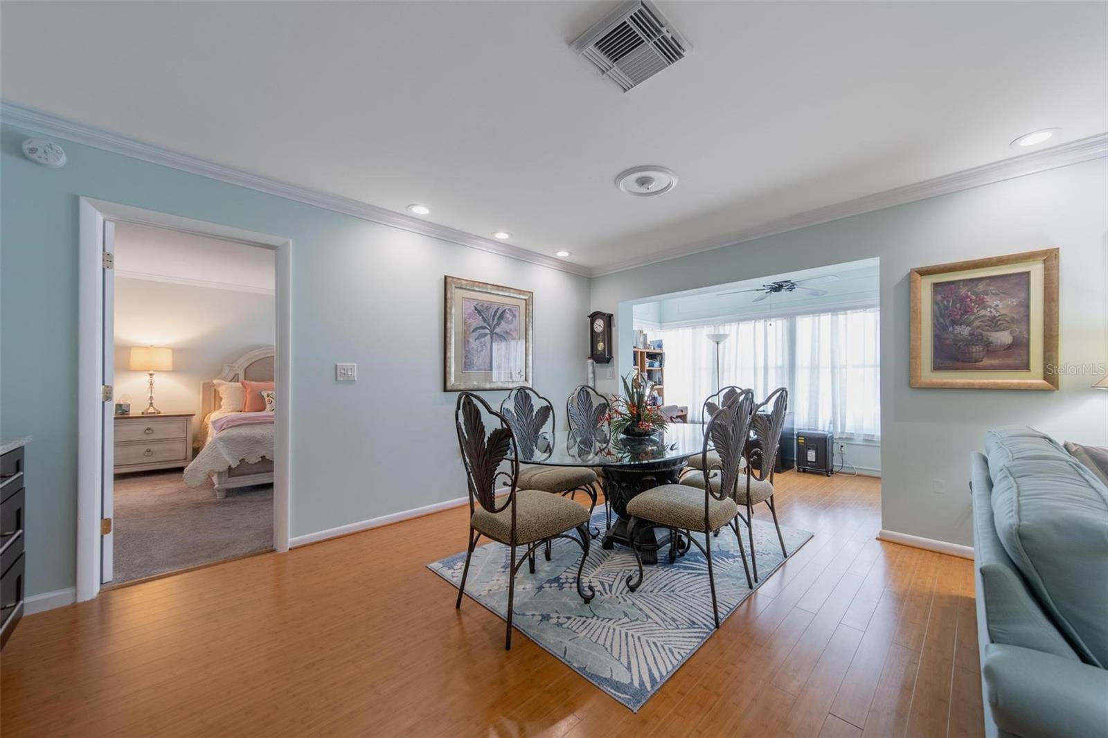 5020 BRITTANY DR S #324 — photo 7