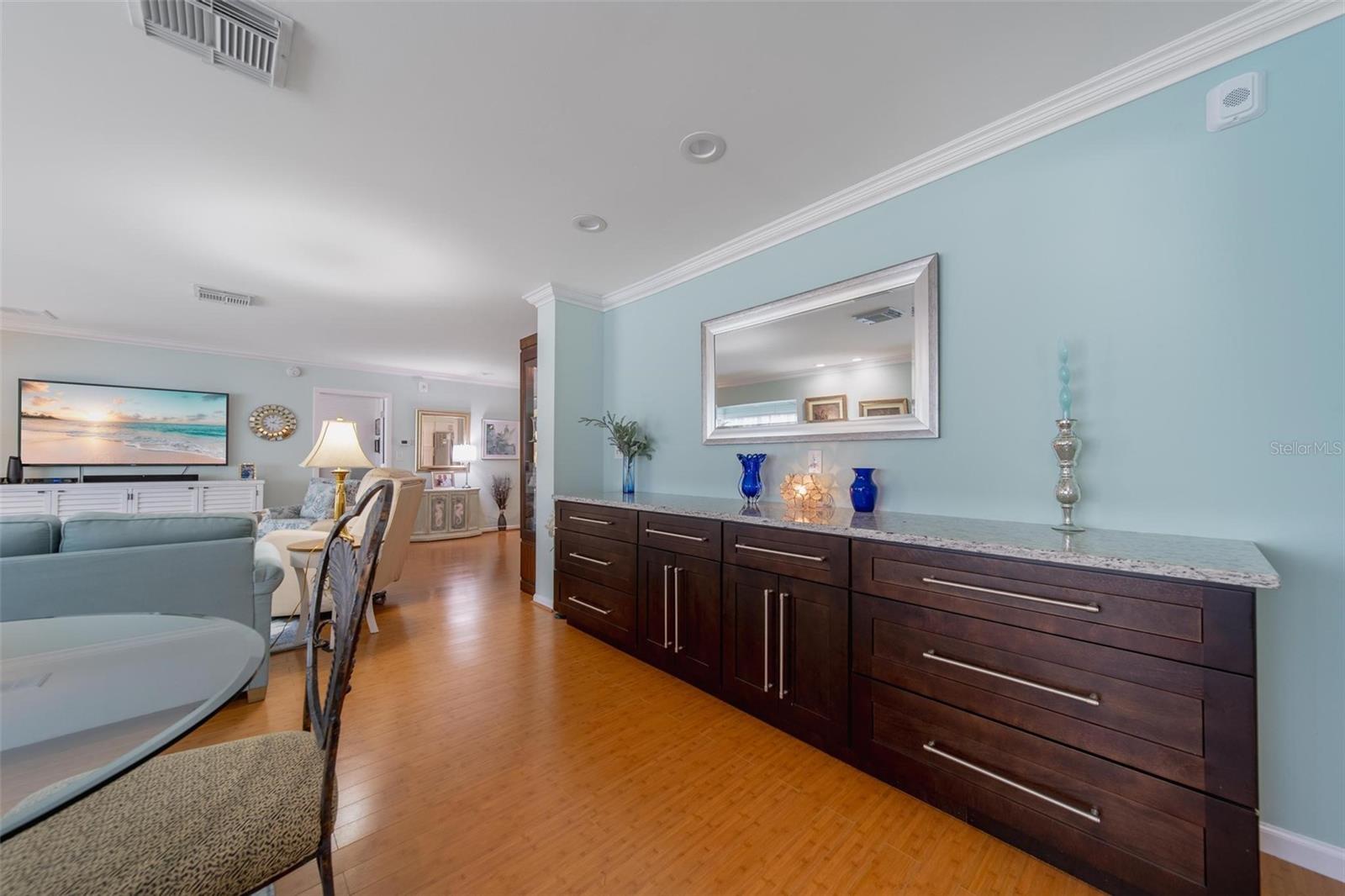 5020 BRITTANY DR S #324 — photo 11