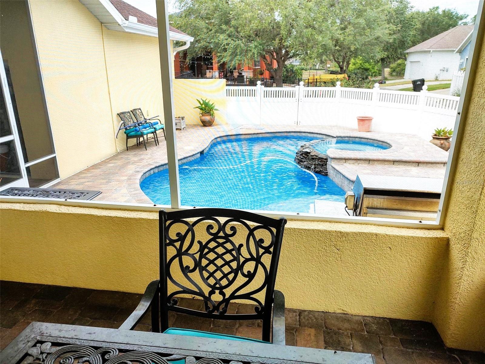 3639 HURSTON ST — photo 31