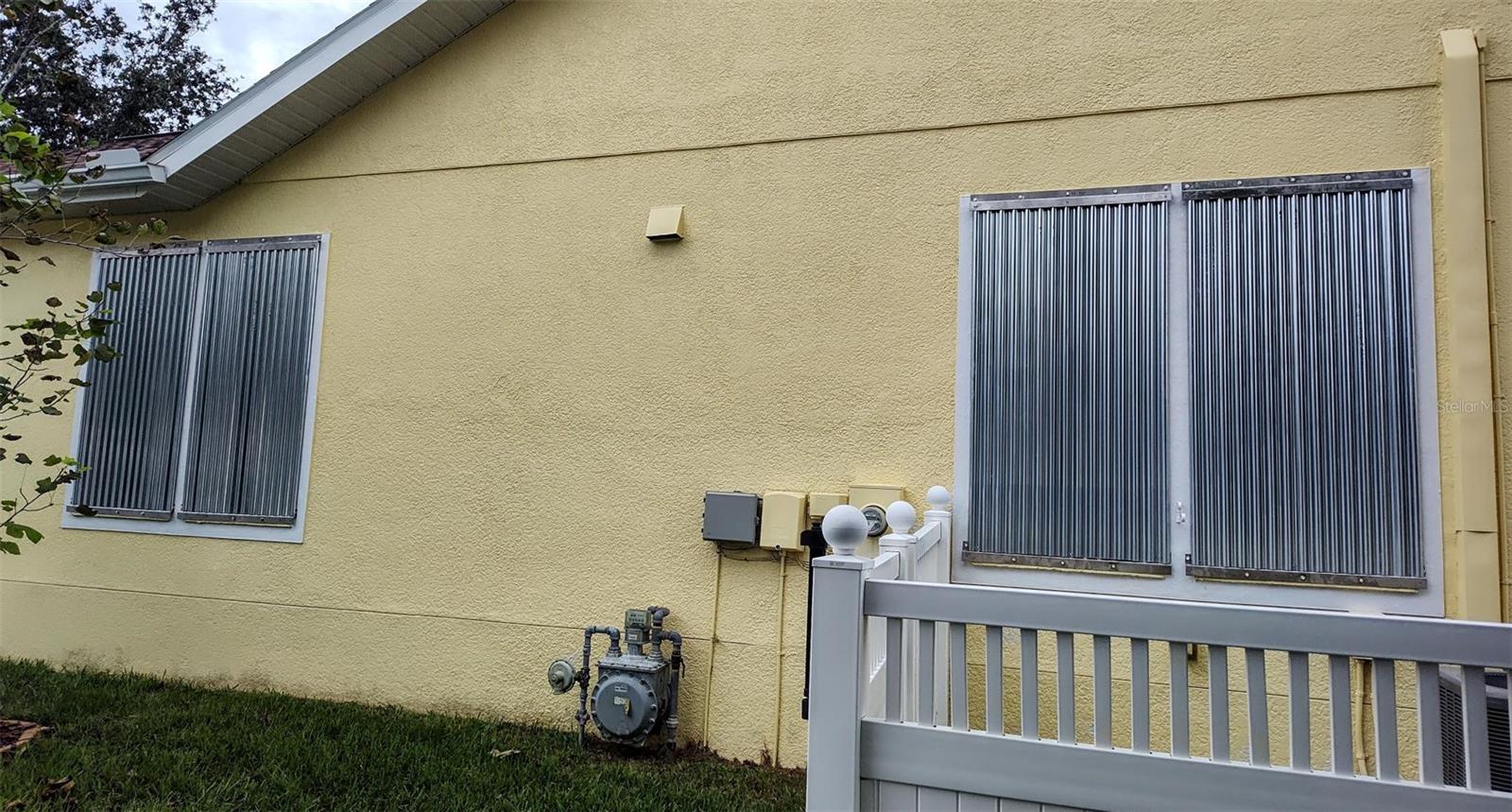 3639 HURSTON ST — photo 33