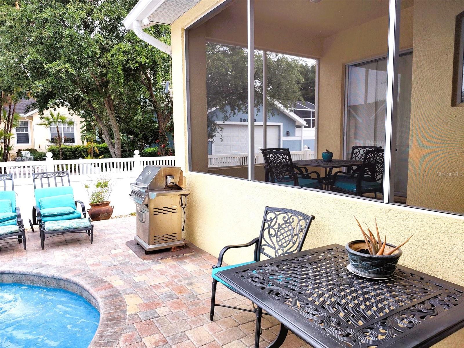3639 HURSTON ST — photo 30