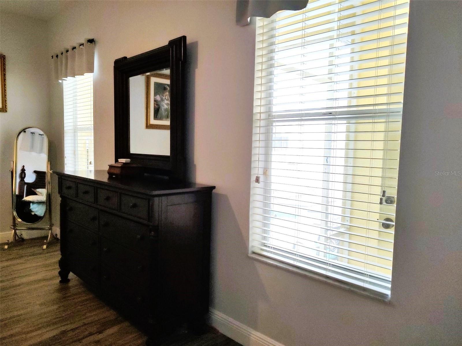 3639 HURSTON ST — photo 24