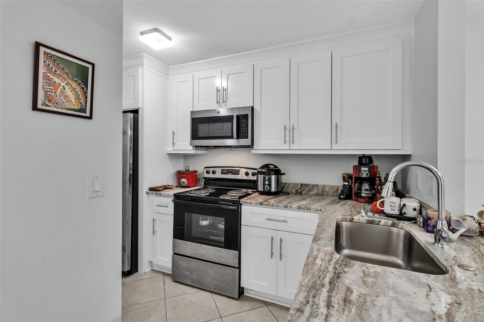 5370 ROYAL PALM AVE #5370 — photo 7