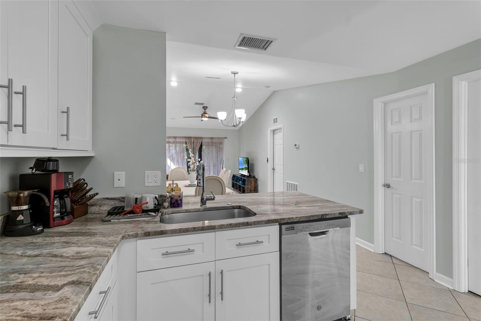 5370 ROYAL PALM AVE #5370 — photo 11