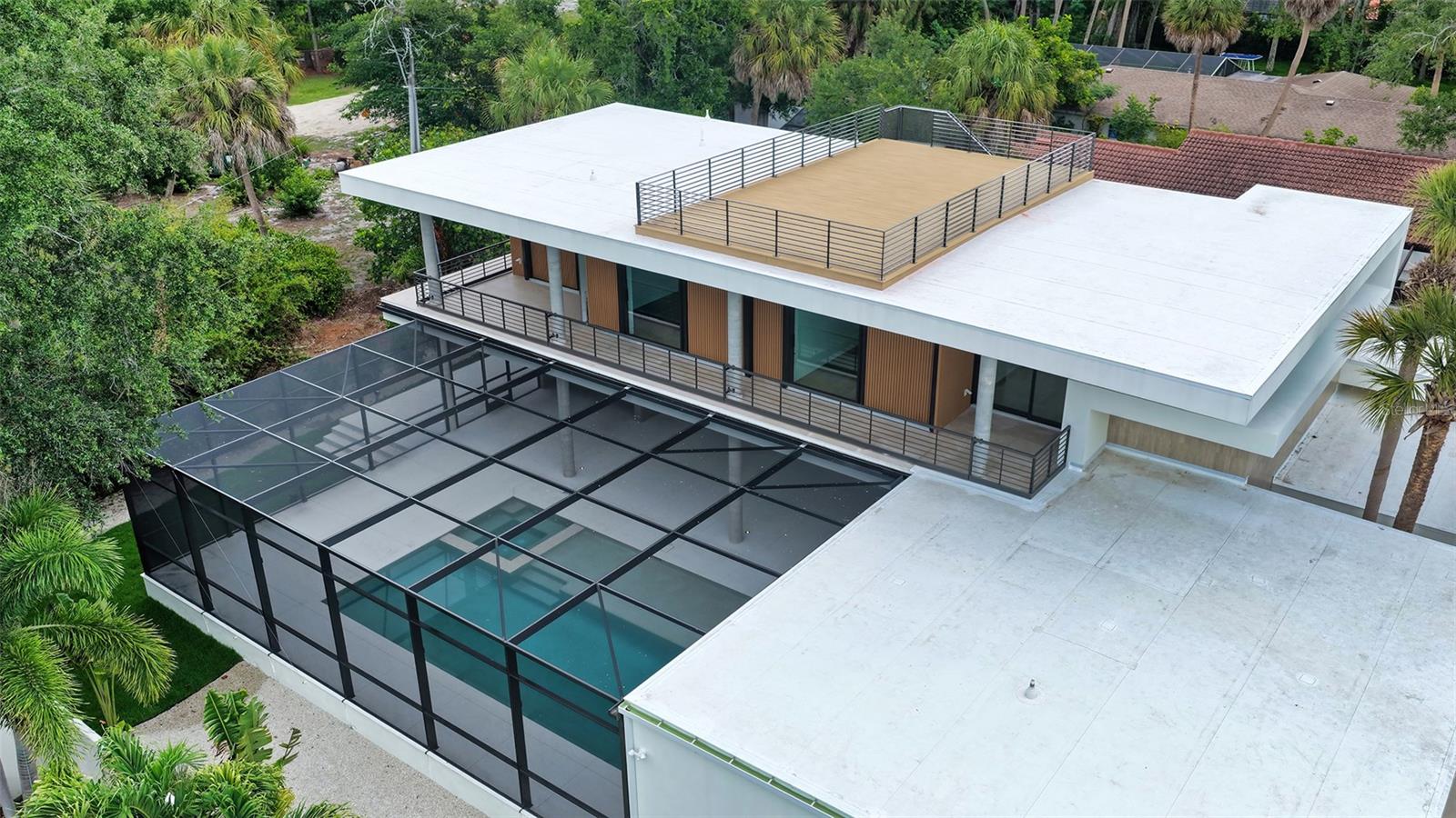 359 N SHORE DR — photo 39